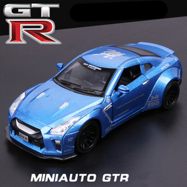 NISSAN GTR